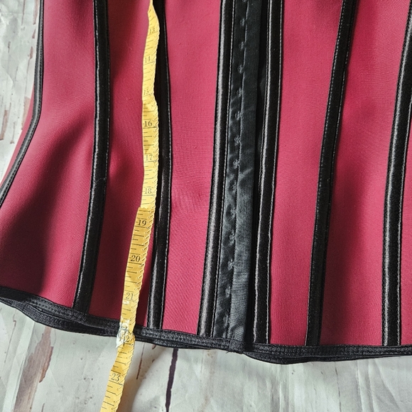 Corset Story Women's Black and Burgandy Corset Size M/L - Picture 12 of 14